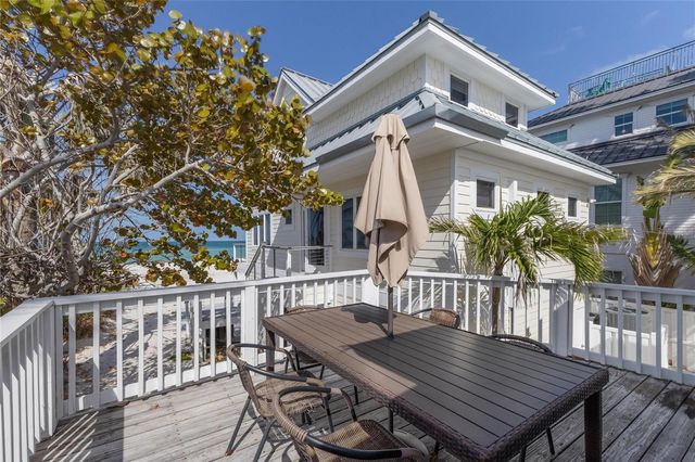 3007 AVENUE F, Holmes Beach, FL 34217