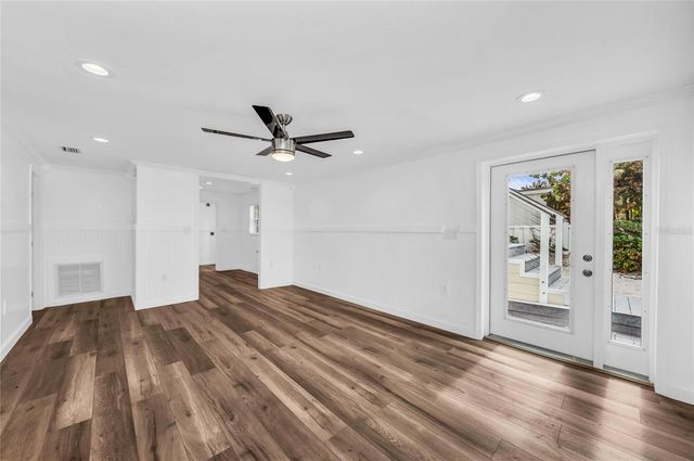 3007 AVENUE F, Holmes Beach, FL 34217