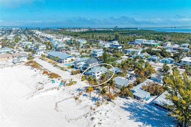 3007 AVENUE F, Holmes Beach, FL 34217