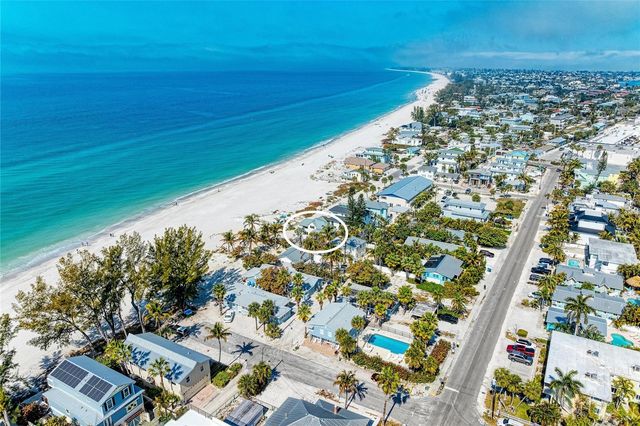 3007 AVENUE F, Holmes Beach, FL 34217