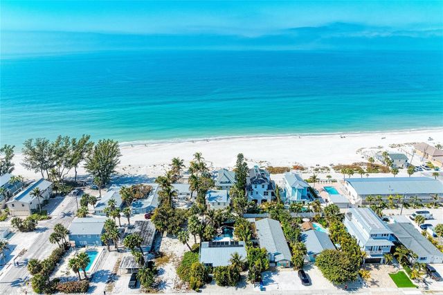 3007 AVENUE F, Holmes Beach, FL 34217