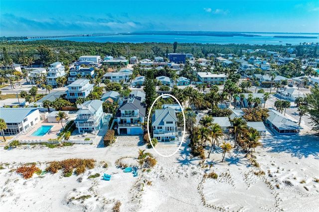 3007 AVENUE F, Holmes Beach, FL 34217