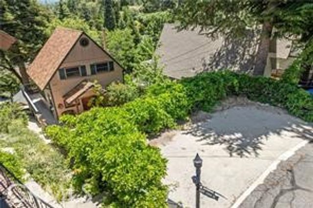 28810 Cedar, Lake Arrowhead, CA 92352