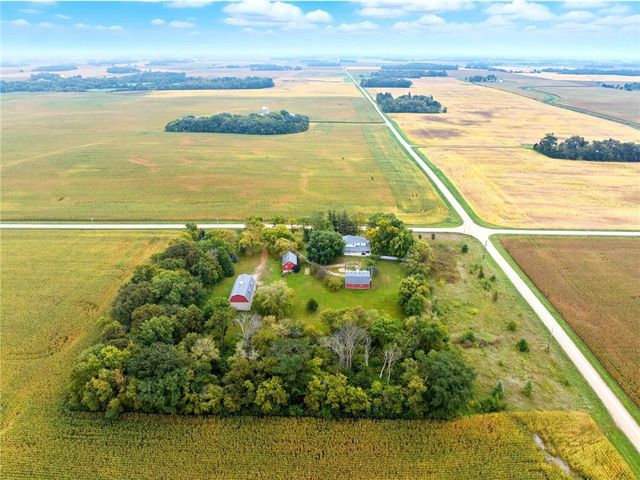 9085 Acorn Avenue, Plato, MN 55370