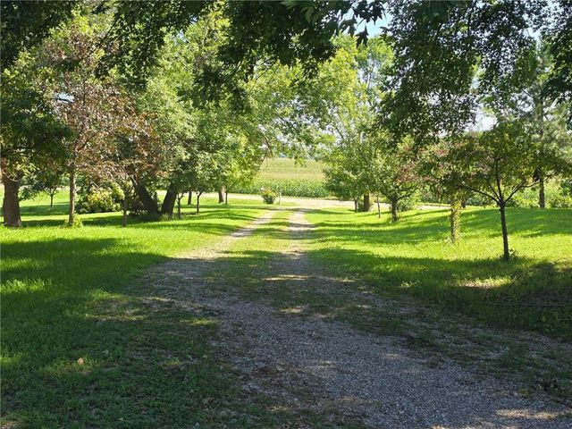 9085 Acorn Avenue, Plato, MN 55370