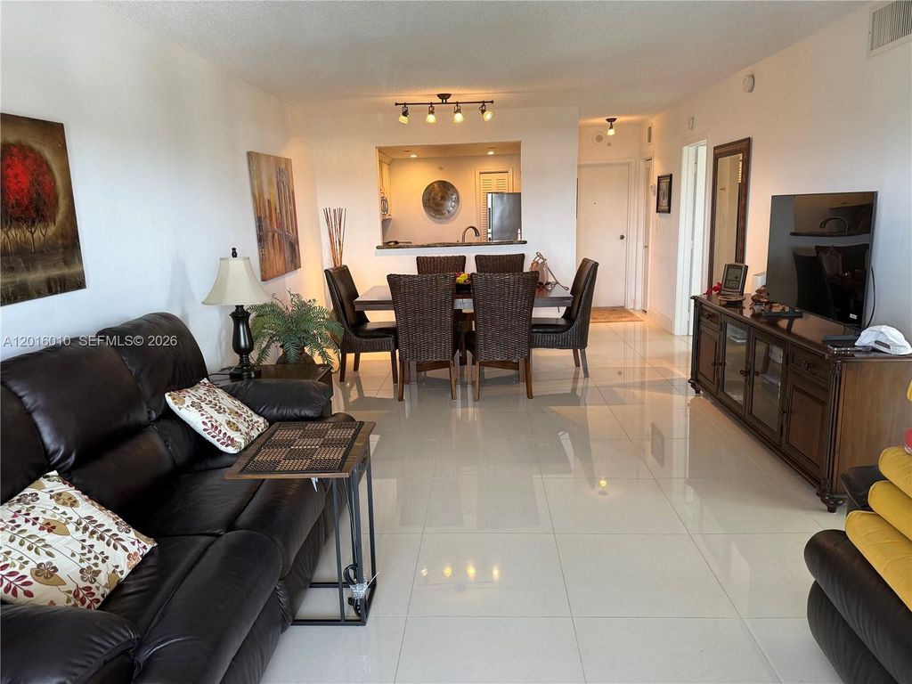 1500 S Ocean Blvd 508, Lauderdale By The Sea, FL 33062