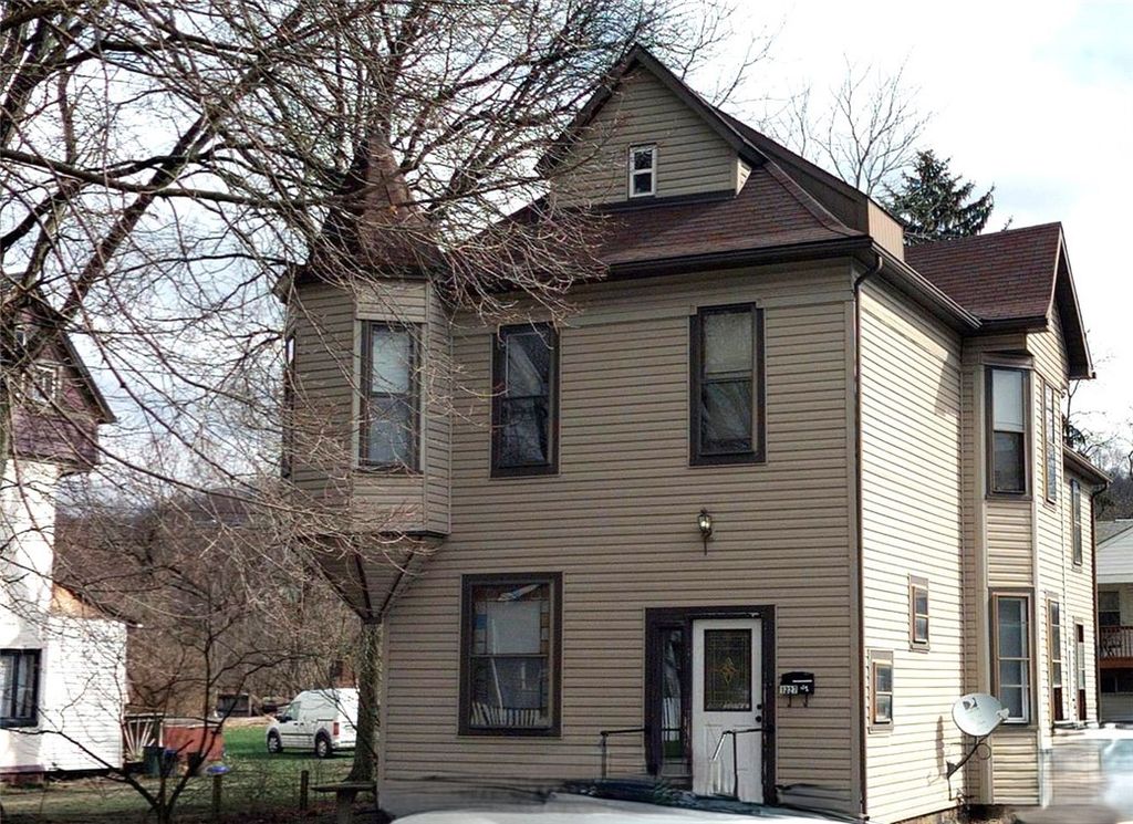 1227 Penn Ave., New Brighton, PA 15066