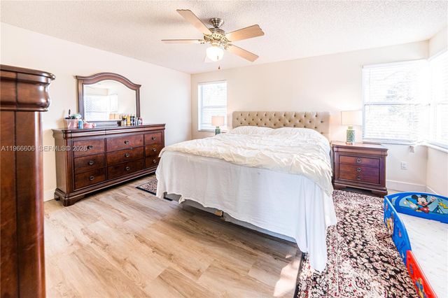 341 NW 153rd Ln, Pembroke Pines, FL 33028