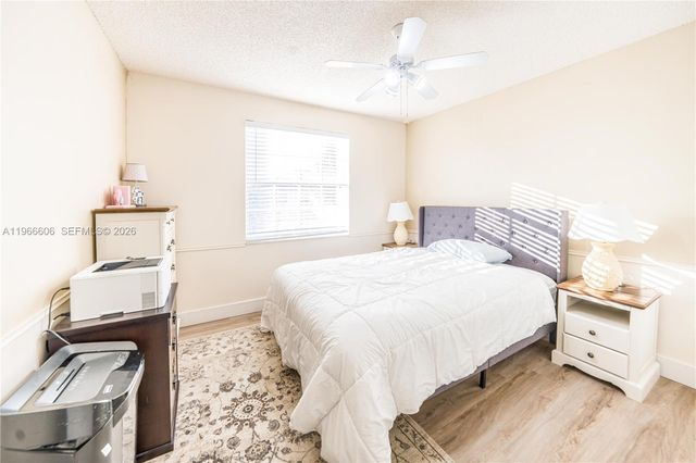 341 NW 153rd Ln, Pembroke Pines, FL 33028