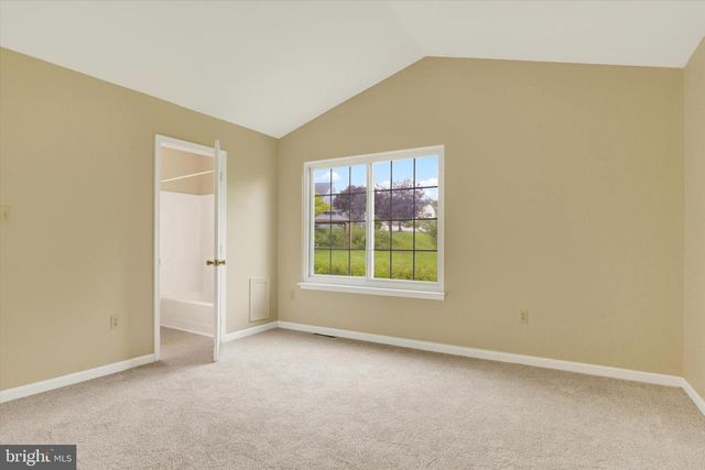 6262 S HIGHLANDS CIR, Harrisburg, PA 17111