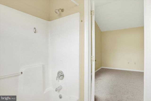 6262 S HIGHLANDS CIR, Harrisburg, PA 17111
