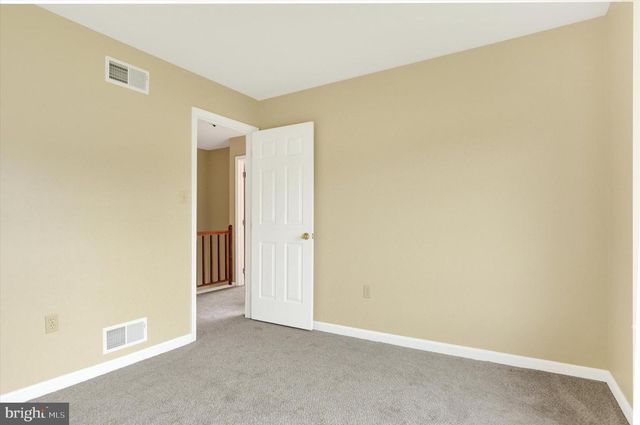 6262 S HIGHLANDS CIR, Harrisburg, PA 17111