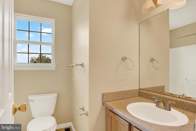 6262 S HIGHLANDS CIR, Harrisburg, PA 17111