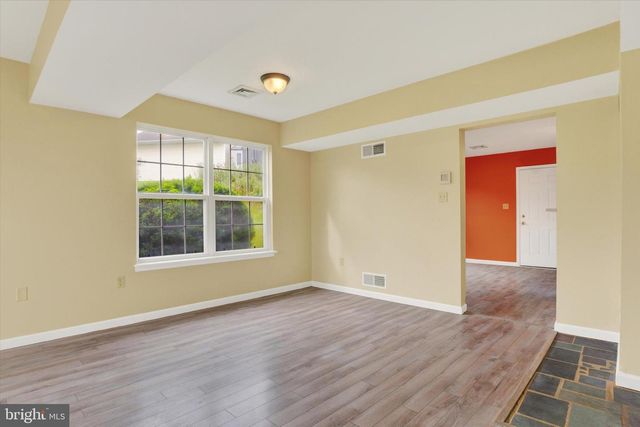 6262 S HIGHLANDS CIR, Harrisburg, PA 17111