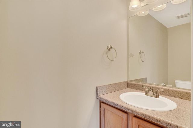 6262 S HIGHLANDS CIR, Harrisburg, PA 17111