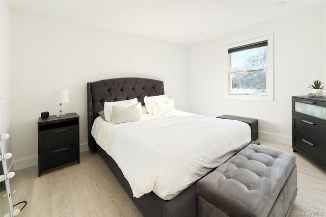 121 Ponquogue Avenue, Hampton Bays, NY 11946