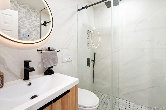 121 Ponquogue Avenue, Hampton Bays, NY 11946