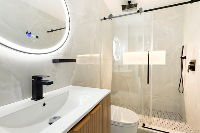 121 Ponquogue Avenue, Hampton Bays, NY 11946