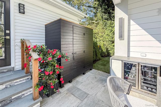 121 Ponquogue Avenue, Hampton Bays, NY 11946