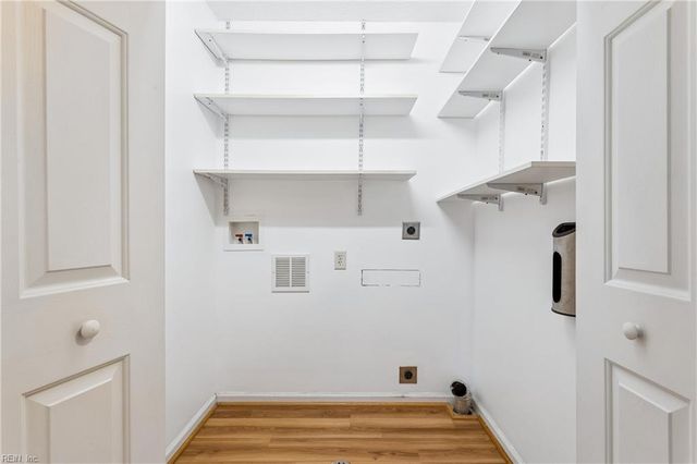 6525 Hickory Knoll RD, Gloucester, VA 23061