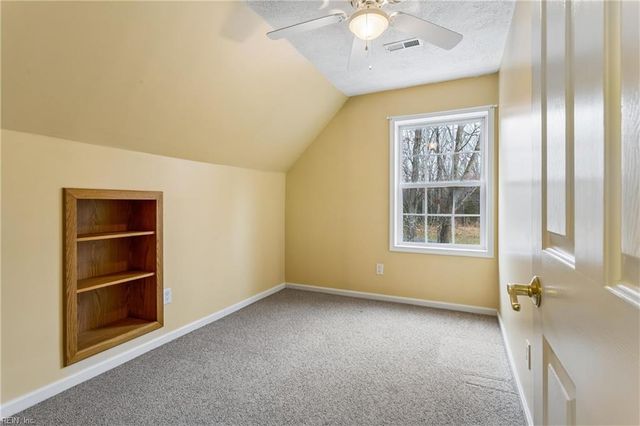 6525 Hickory Knoll RD, Gloucester, VA 23061