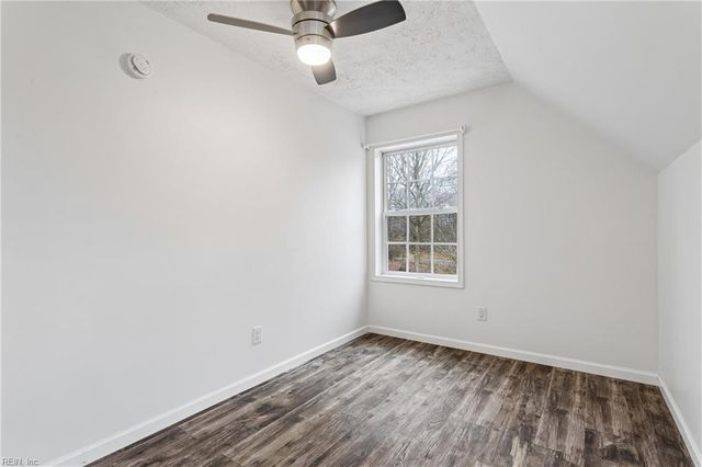 6525 Hickory Knoll RD, Gloucester, VA 23061