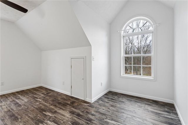 6525 Hickory Knoll RD, Gloucester, VA 23061