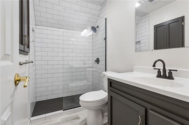 6525 Hickory Knoll RD, Gloucester, VA 23061