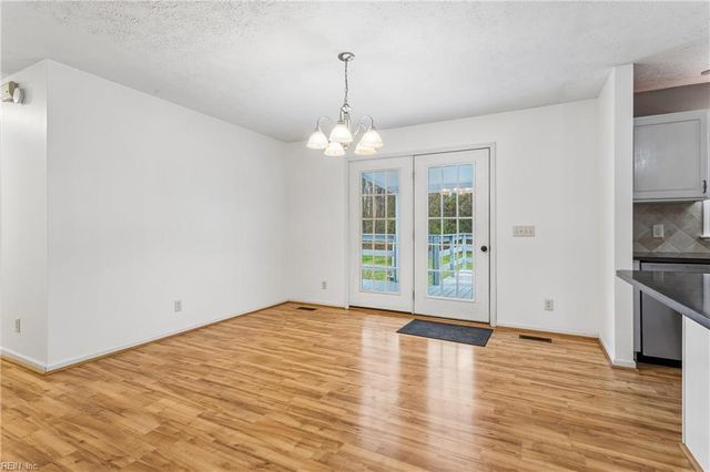 6525 Hickory Knoll RD, Gloucester, VA 23061