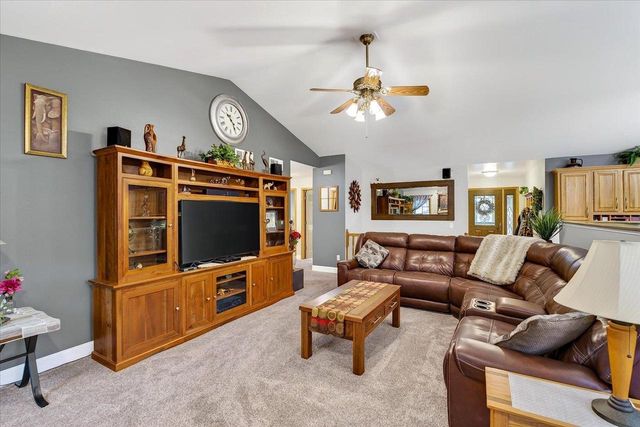 3215 Conservancy Estates Lane, Sun Prairie, WI 53590