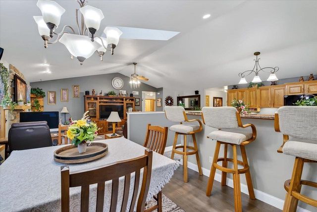 3215 Conservancy Estates Lane, Sun Prairie, WI 53590