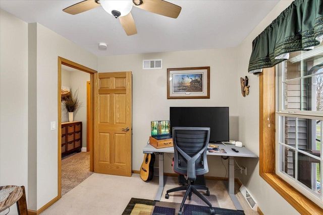 3215 Conservancy Estates Lane, Sun Prairie, WI 53590