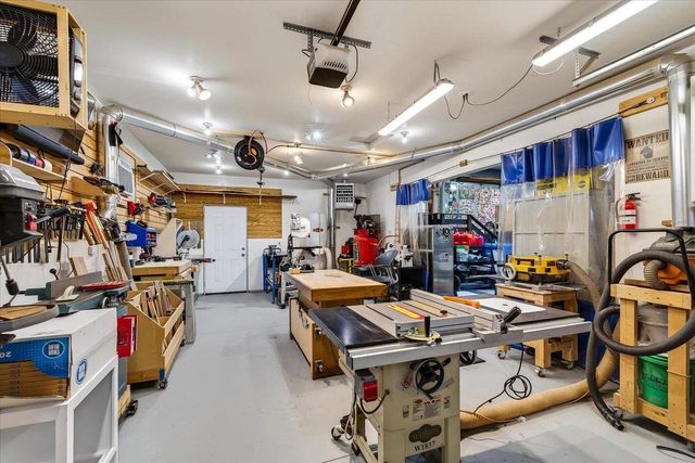 3215 Conservancy Estates Lane, Sun Prairie, WI 53590