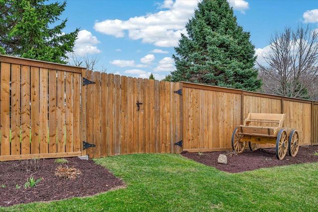 3215 Conservancy Estates Lane, Sun Prairie, WI 53590