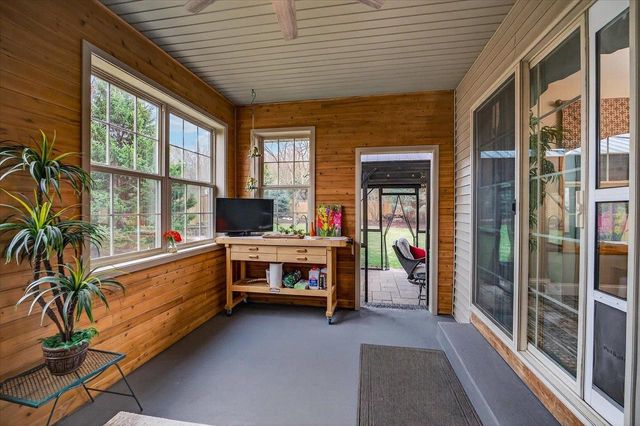 3215 Conservancy Estates Lane, Sun Prairie, WI 53590