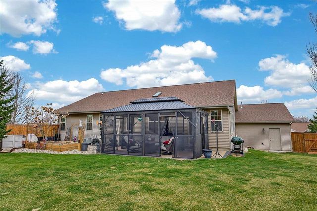3215 Conservancy Estates Lane, Sun Prairie, WI 53590