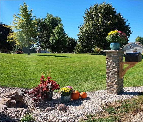 3215 Conservancy Estates Lane, Sun Prairie, WI 53590