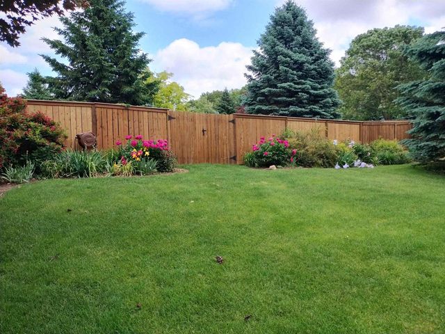 3215 Conservancy Estates Lane, Sun Prairie, WI 53590