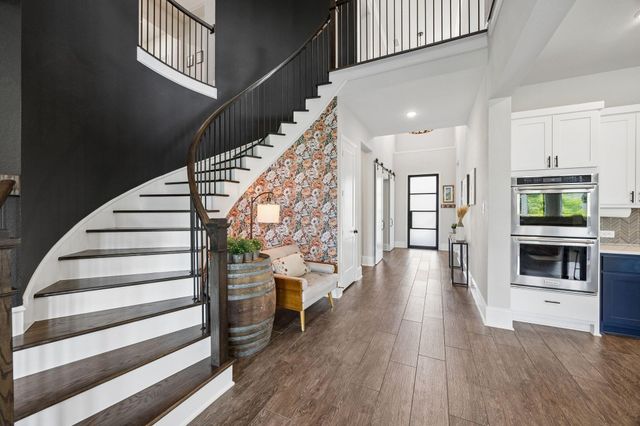 10102 S Goshawk Trail, Conroe, TX 77385