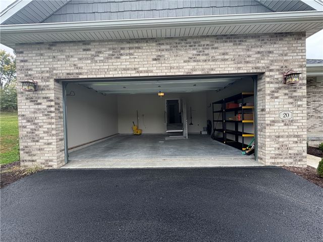 20 Rosemont Dr, South Union Twp, PA 15401