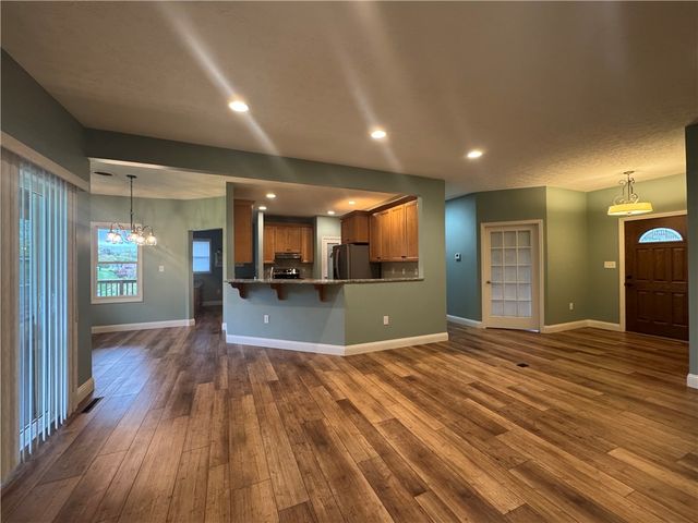 20 Rosemont Dr, South Union Twp, PA 15401