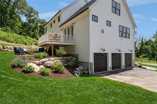 15 Tuscan Court, Cumberland, RI 02864