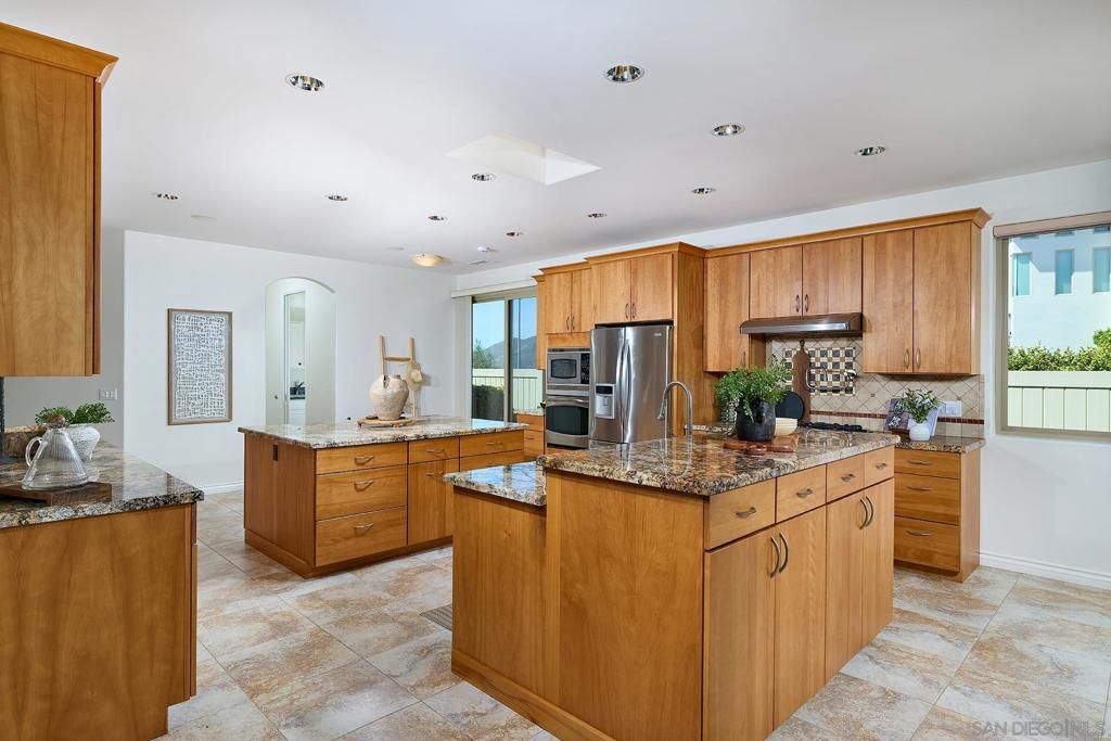 Image 12 of property listing at 17877 Corazon, San Diego, CA 92127