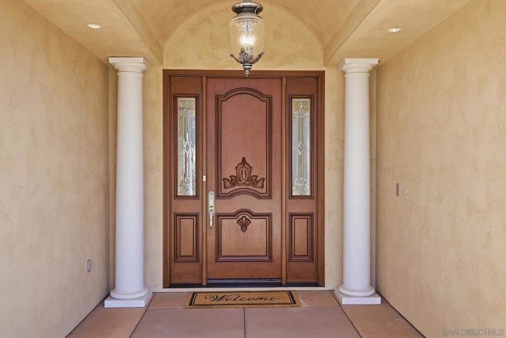 Image 3 of property listing at 17877 Corazon, San Diego, CA 92127