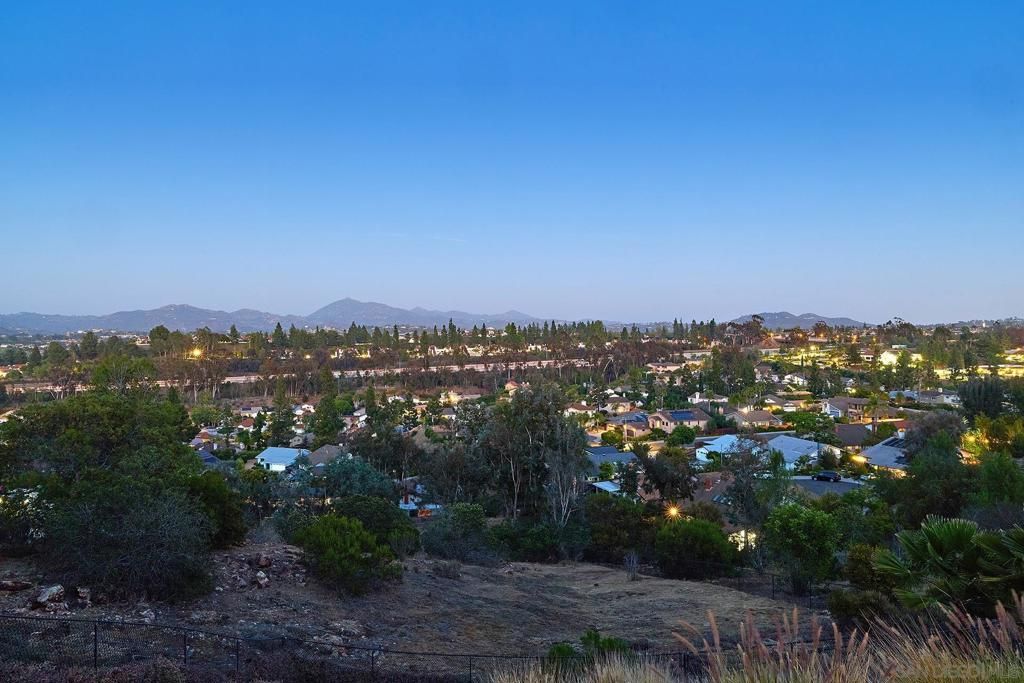 Image 34 of property listing at 17877 Corazon, San Diego, CA 92127