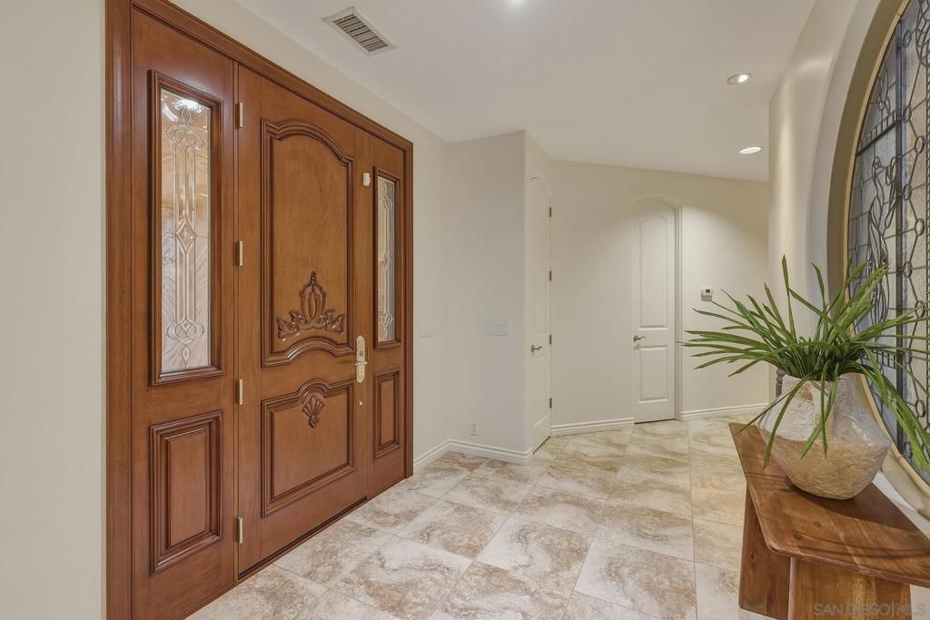 Image 4 of property listing at 17877 Corazon, San Diego, CA 92127