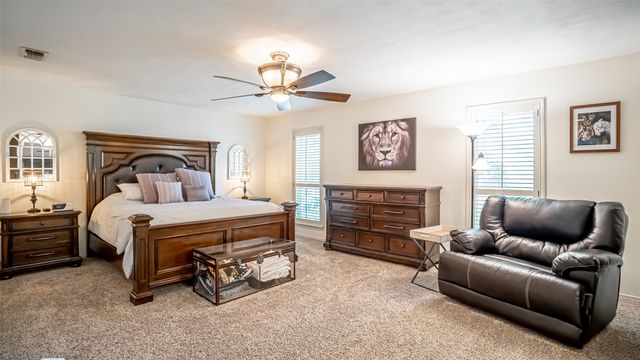 2410 S Graham Drive, Arlington, TX 76013