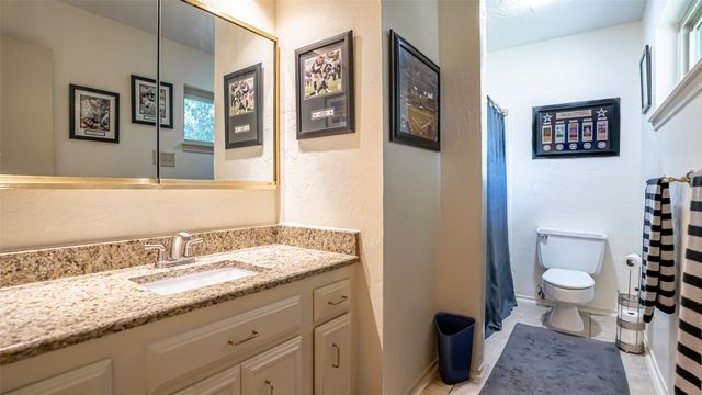 2410 S Graham Drive, Arlington, TX 76013