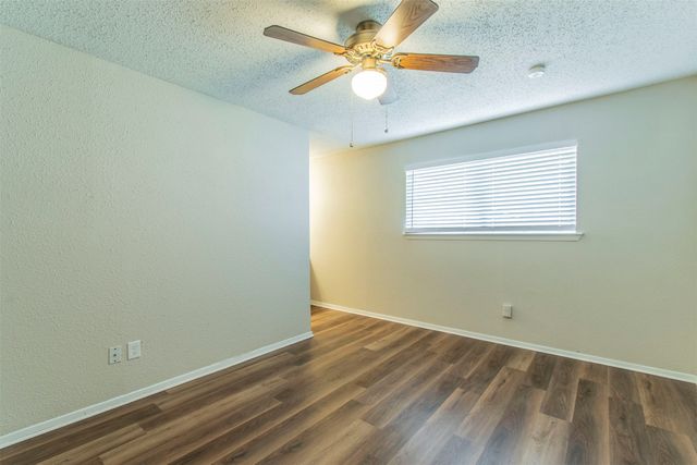 213 Melinda Drive, Mesquite, TX 75149