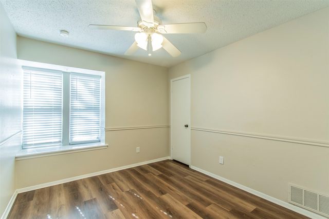 213 Melinda Drive, Mesquite, TX 75149